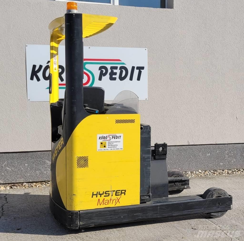 Hyster R 2.0 Stivuitor cu catarg retractabil