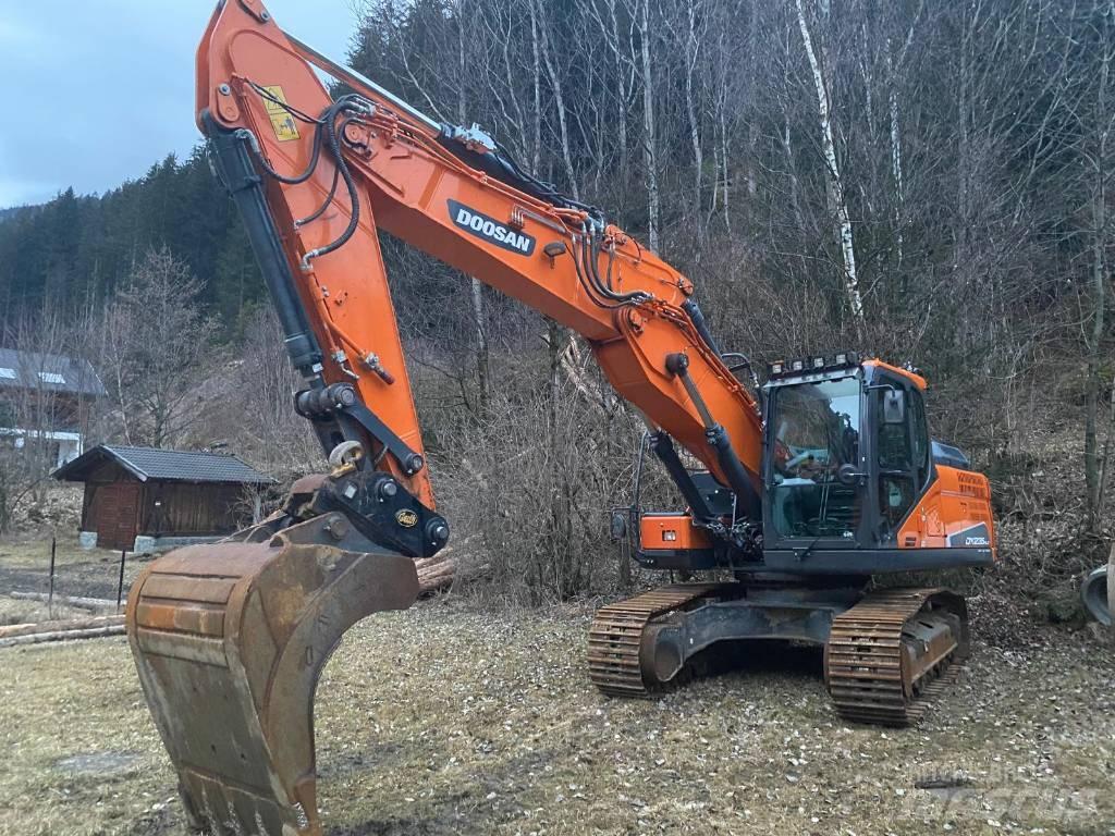 Doosan DX 235 NLC-5 Excavatoare pe șenile
