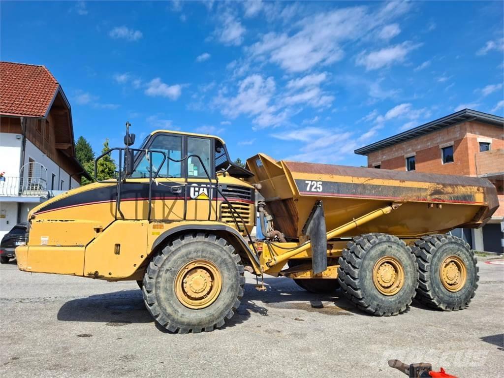 CAT 725 Transportoare articulate