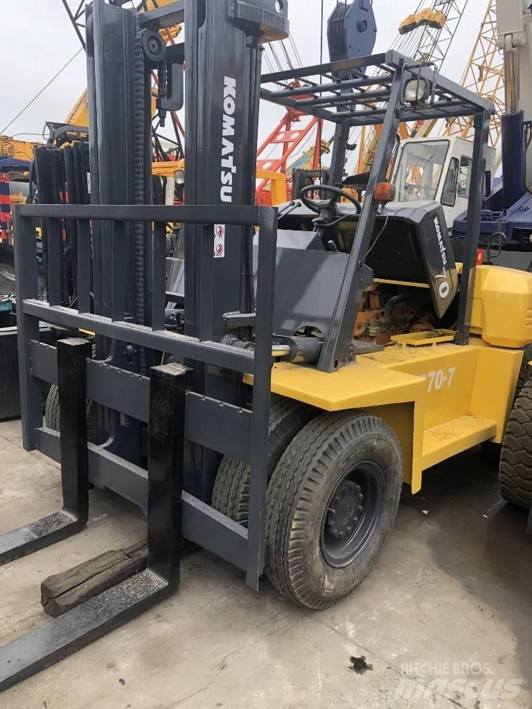 Komatsu 7 Ton Stivuitor diesel