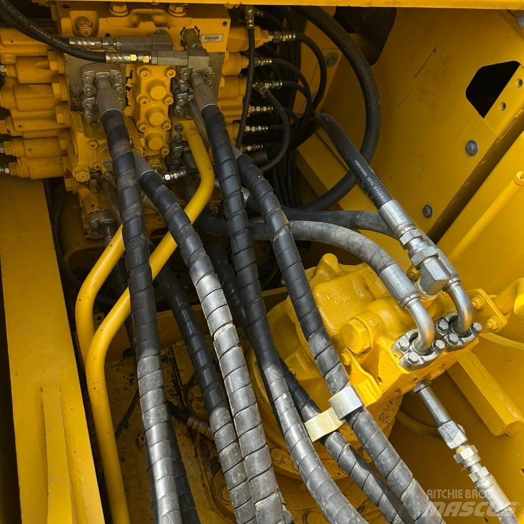 Komatsu 210-8 Excavatoare pe șenile
