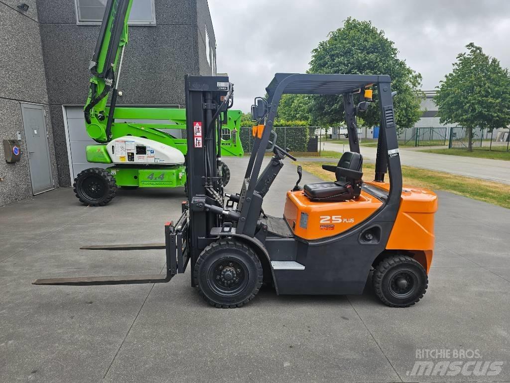 Doosan D 25 G Stivuitor diesel