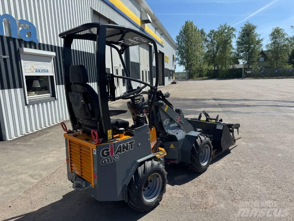 GiANT G 1100 Utilaje agricole - Altele
