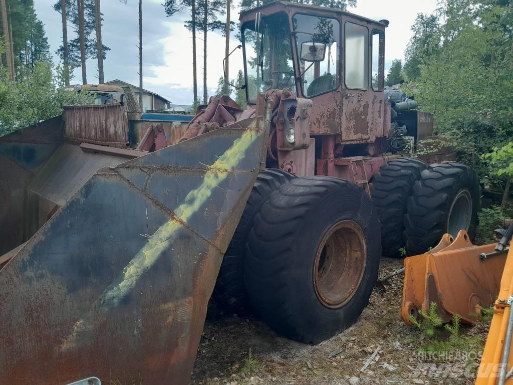 Valmet 1200 Incarcator pe pneuri
