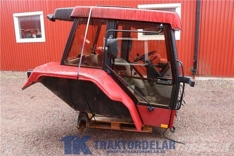 CASE 5140 Maxxum Cabine si interior