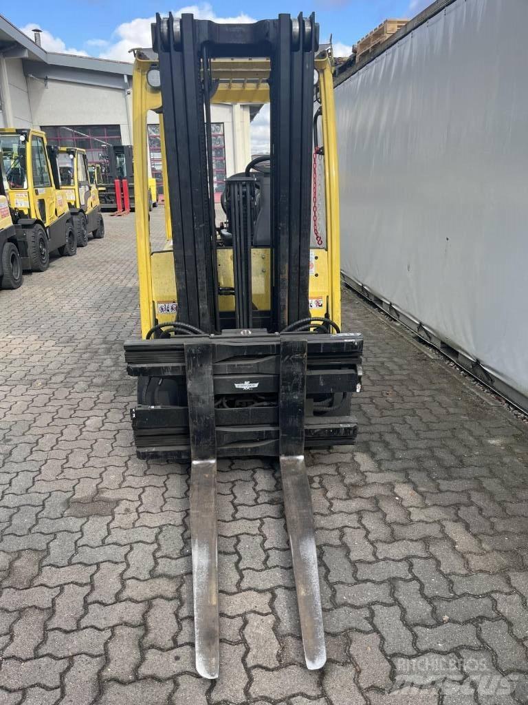 Hyster J2.5XN Stivuitor electric