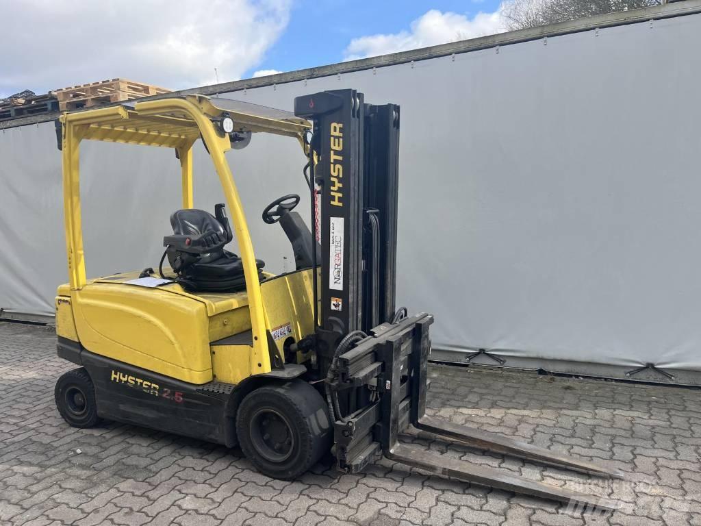 Hyster J2.5XN Stivuitor electric