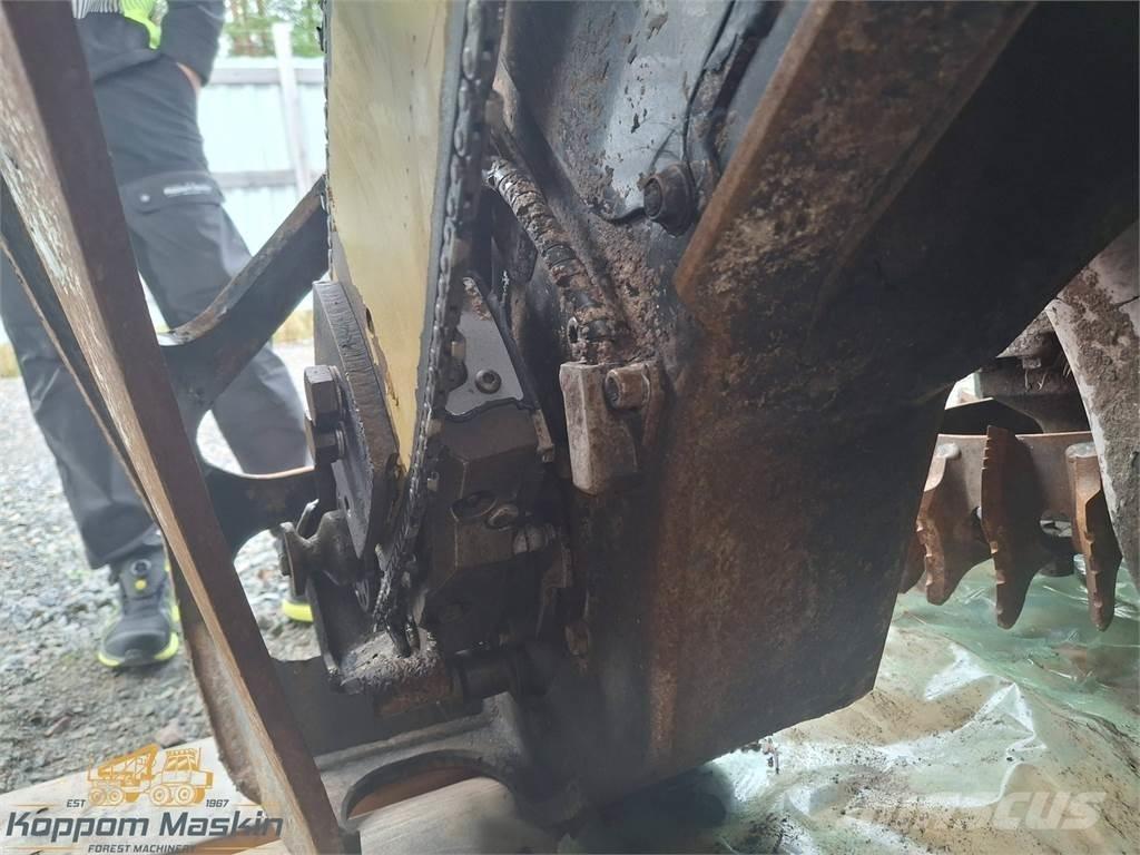Komatsu C124 Capete pentru culegatoare