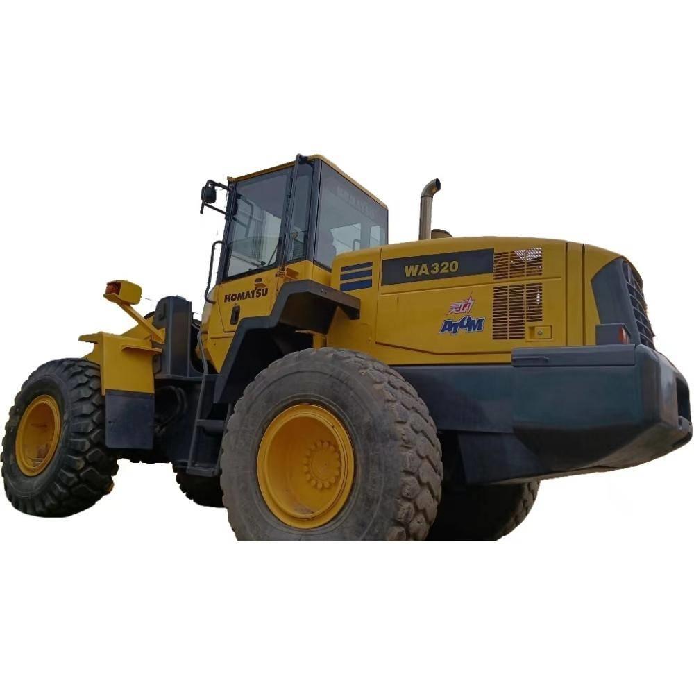 Komatsu WA 320 Incarcator pe pneuri