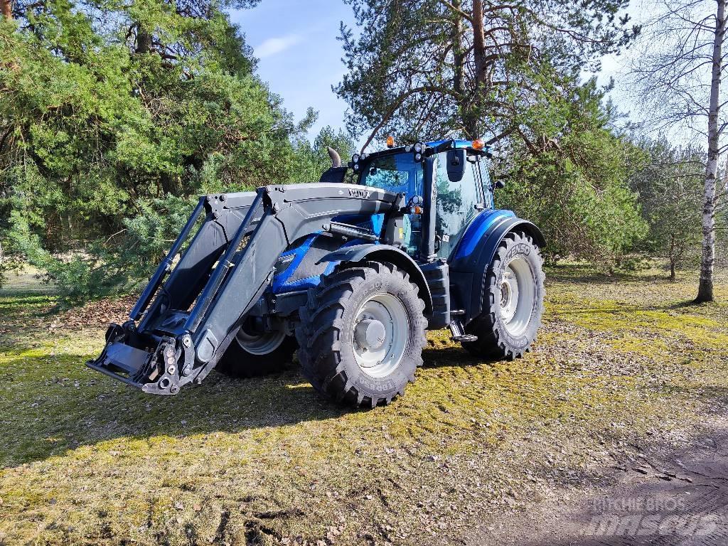 Valtra T 194 Active Tractoare