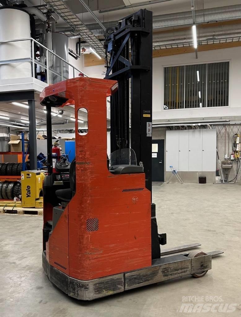 BT RR B 2 Stivuitor cu catarg retractabil