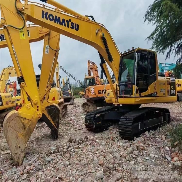 Komatsu 200-8 Excavatoare pe șenile
