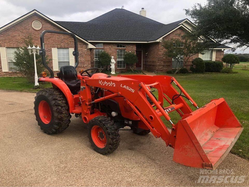 Kubota L 3301 HST Tractoare