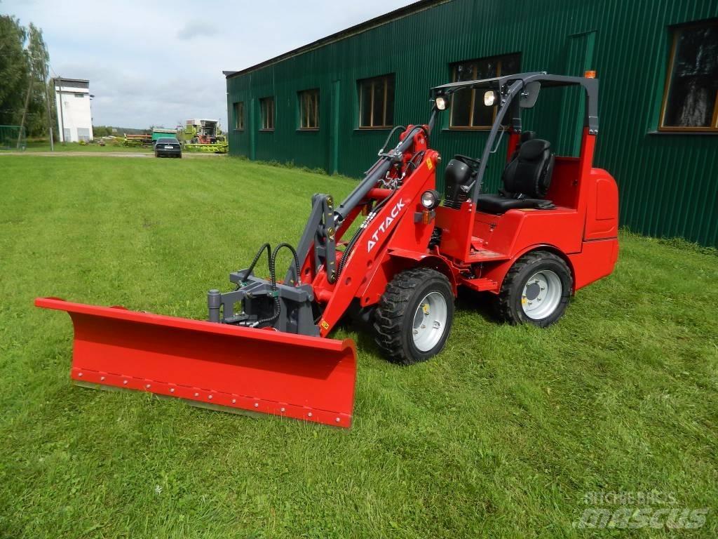 Attack 820 K36 Buldoexcavatoare
