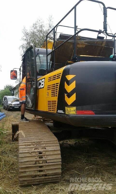 JCB JS220LC Excavatoare pe șenile
