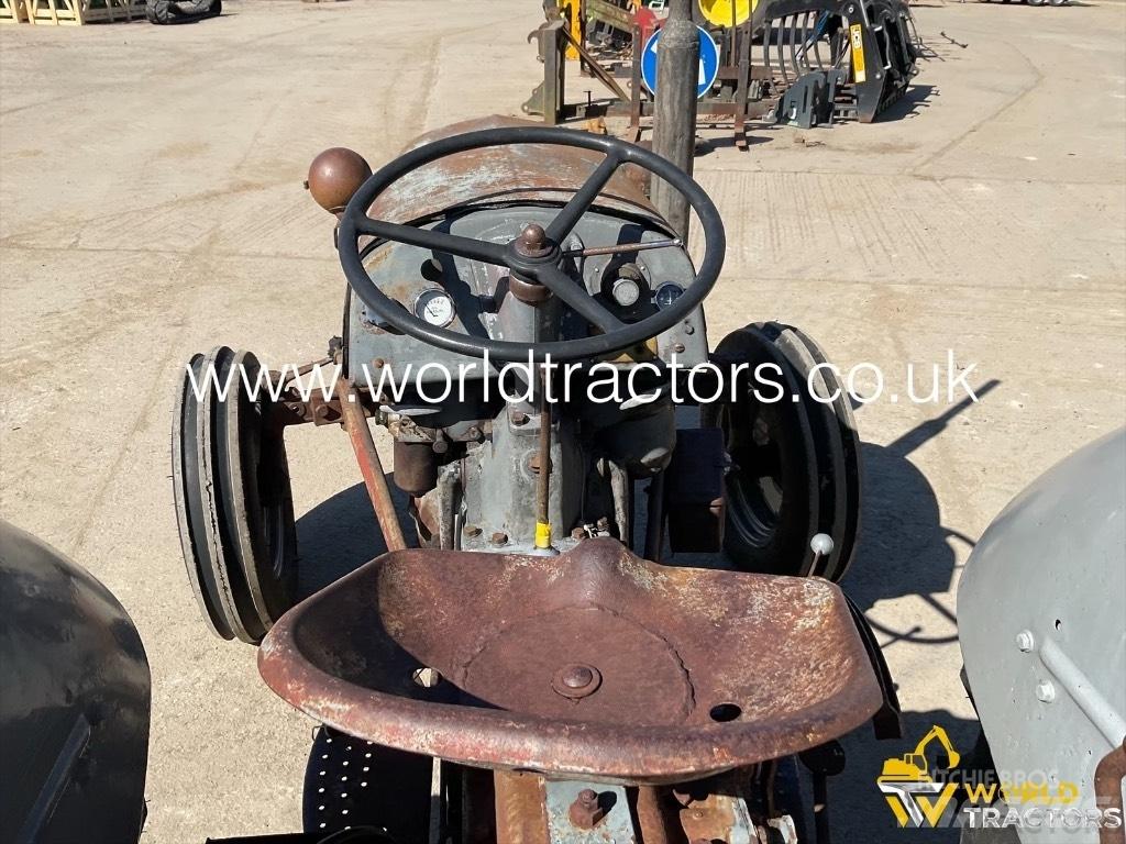 Ferguson TRACTOR Tractoare