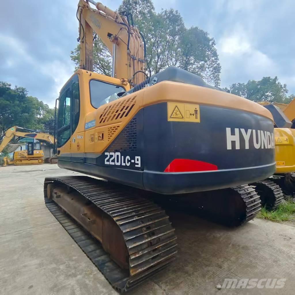 Hyundai R220LC-9S Excavatoare pe șenile
