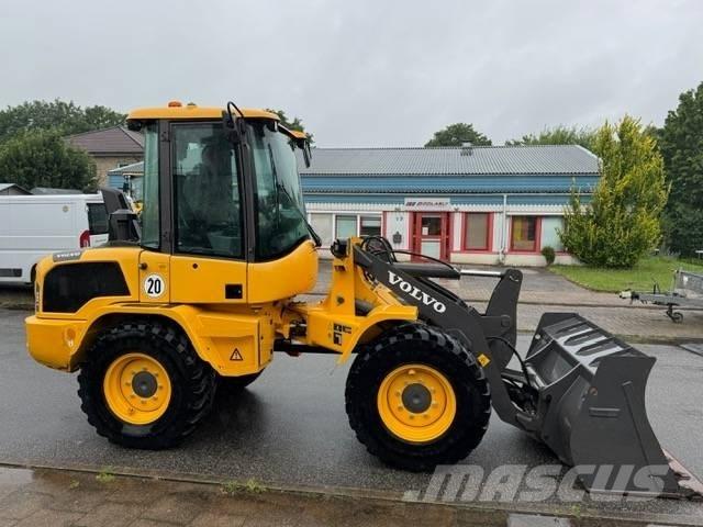 Volvo L 30 G Incarcator pe pneuri