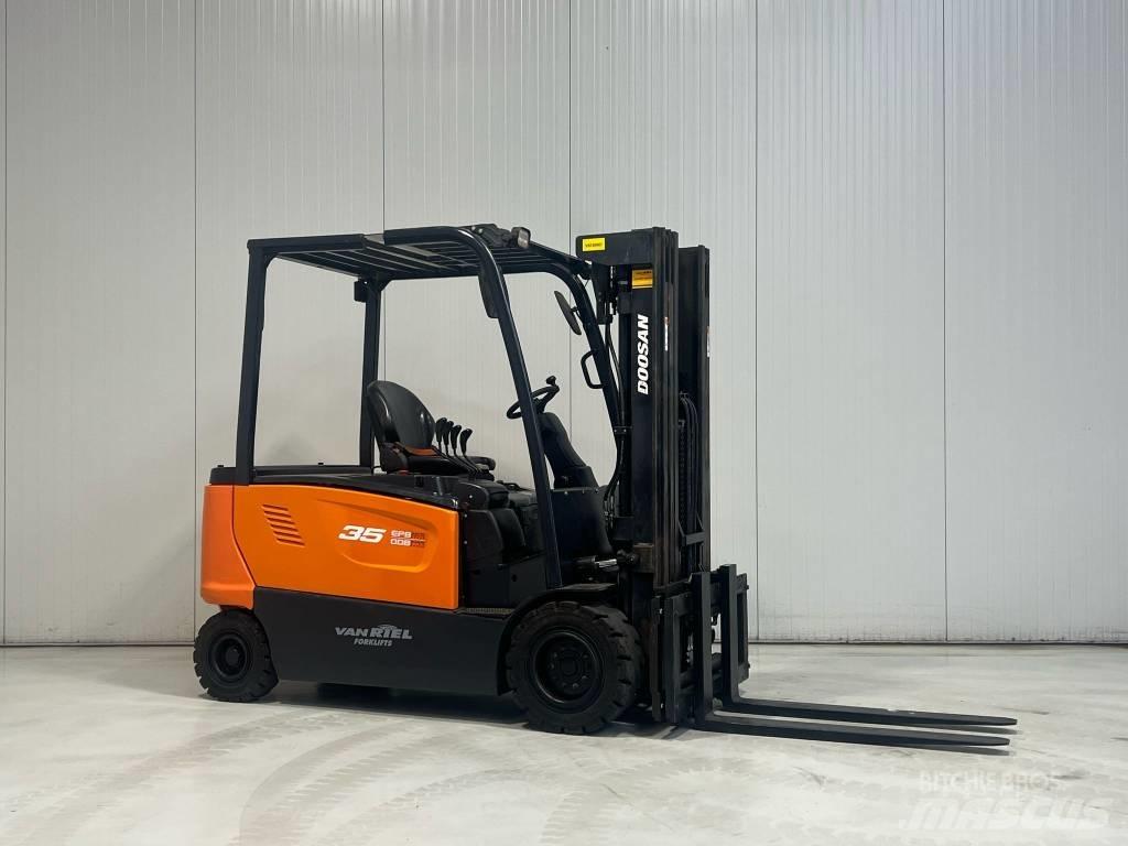Doosan B35X-7 Stivuitor electric