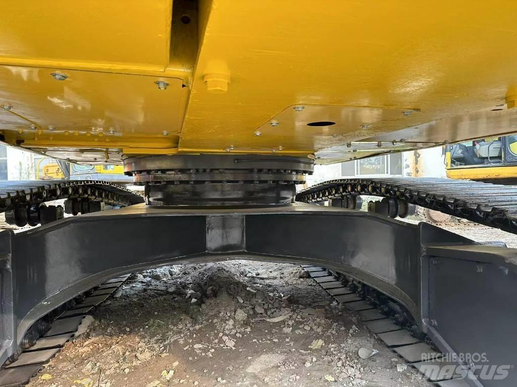 Komatsu PC 300 Excavatoare pe șenile
