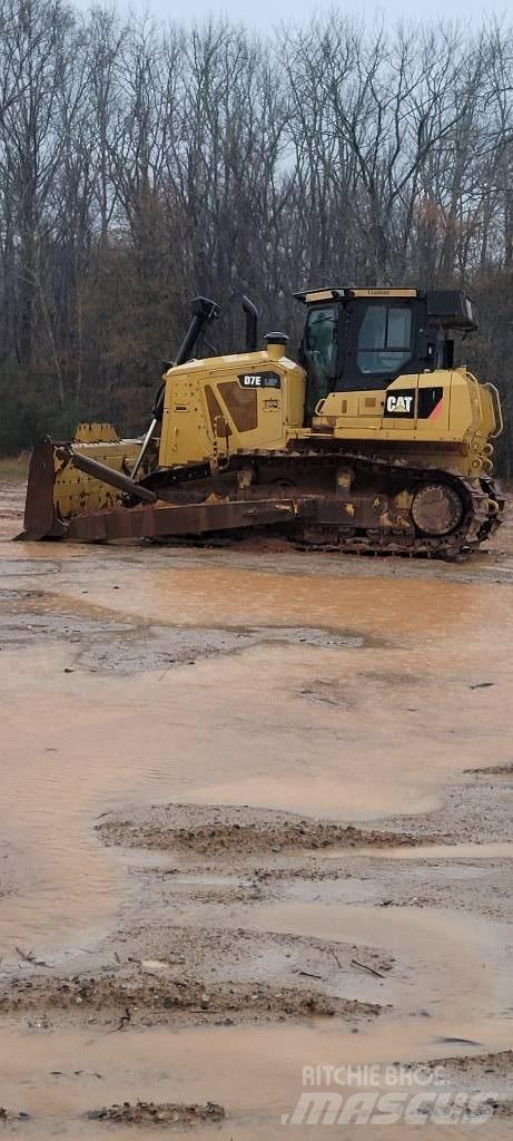 CAT D7E Buldozere pe senile