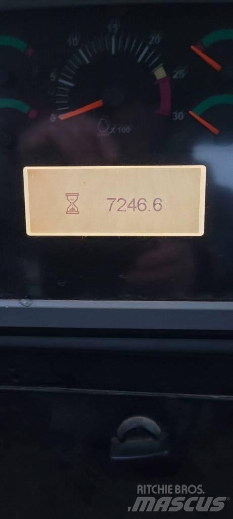 CAT D7E Buldozere pe senile