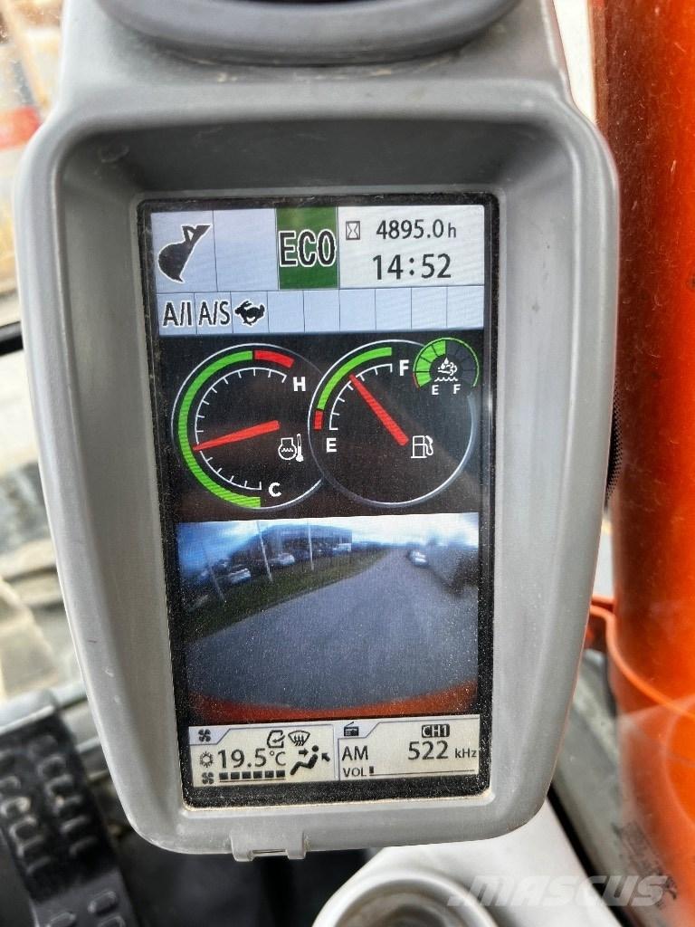 Hitachi ZX 135 US-6 Excavatoare pe șenile
