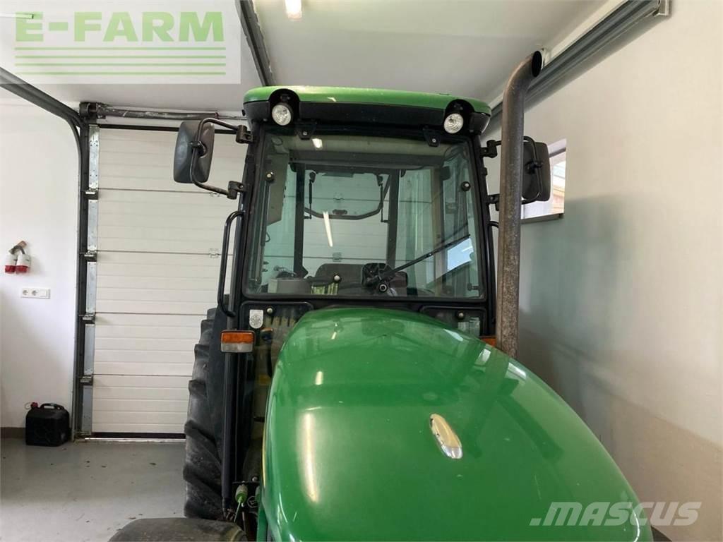 John Deere 5515F Tractoare