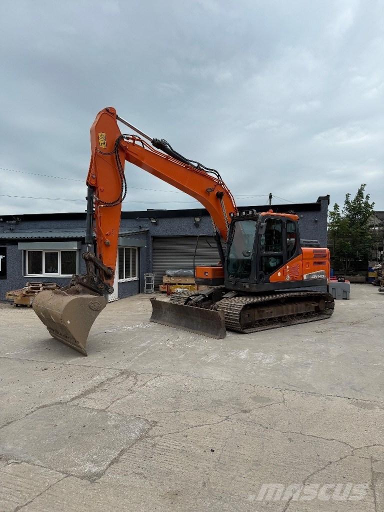 Doosan DX 140 LC Excavatoare pe șenile
