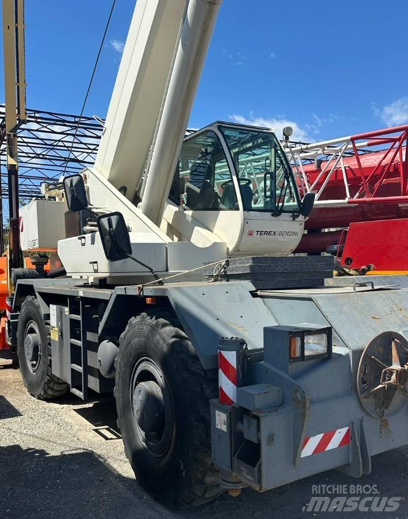 Terex A450 Macara teren accidentat
