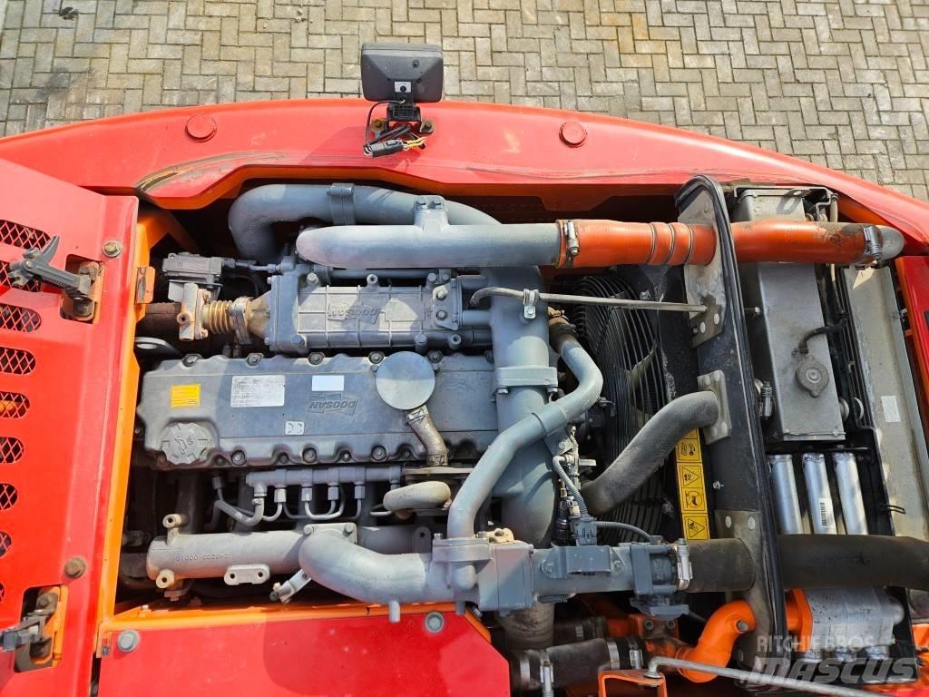 Doosan DX 140 W-3 Excavatoare cu roti