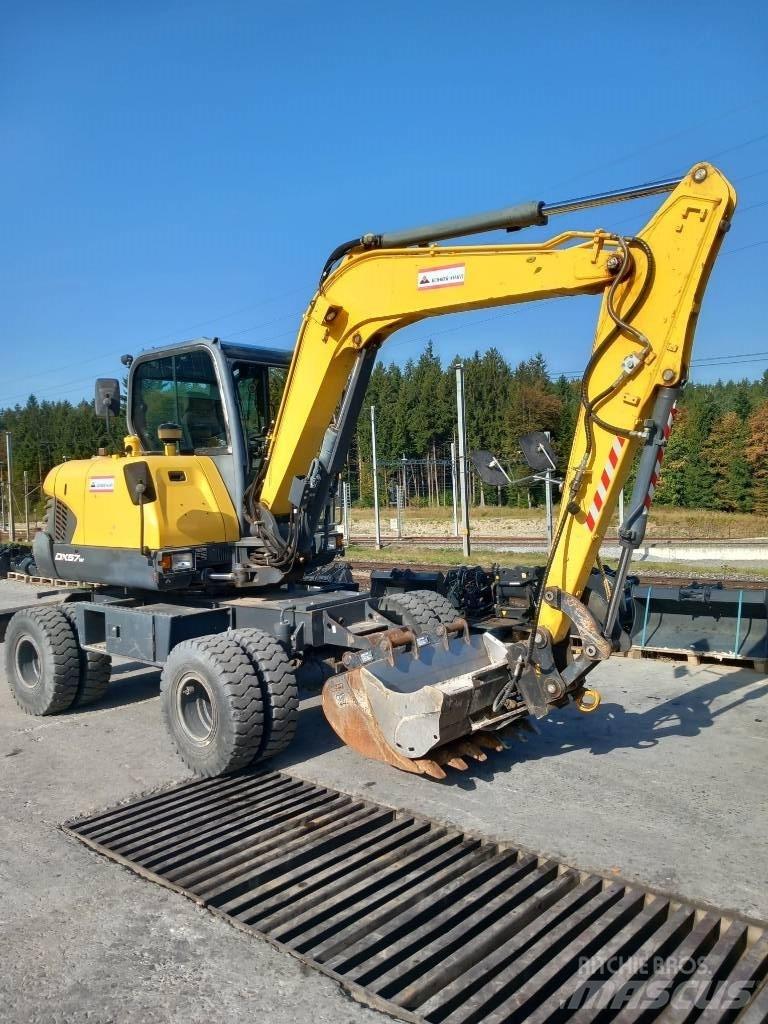 Doosan DX 57 W-5 Excavatoare cu roti