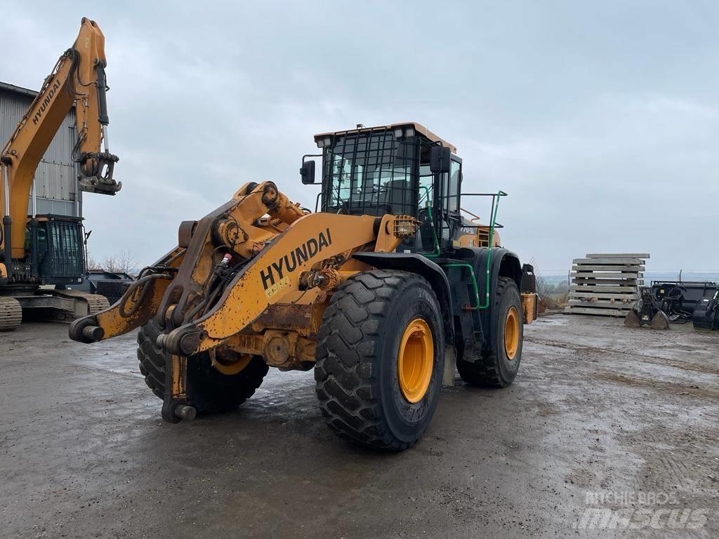 Hyundai HL 770-9 A Incarcator pe pneuri