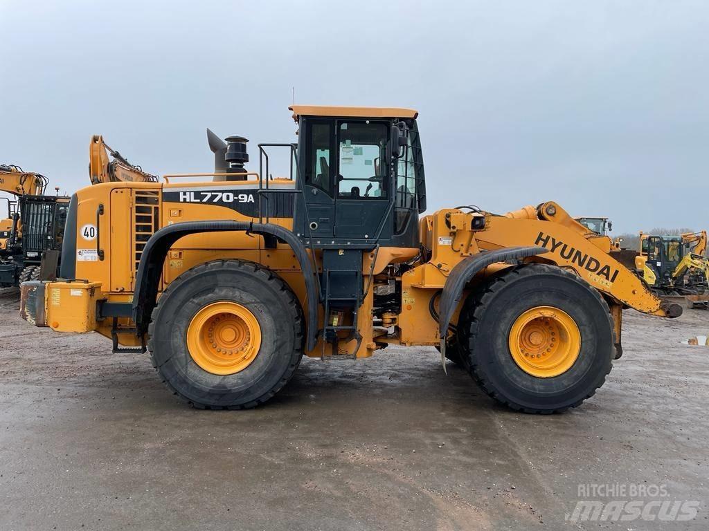 Hyundai HL 770-9 A Incarcator pe pneuri