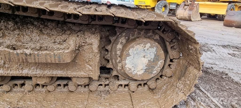 Hyundai HX 140 L Excavatoare pe șenile
