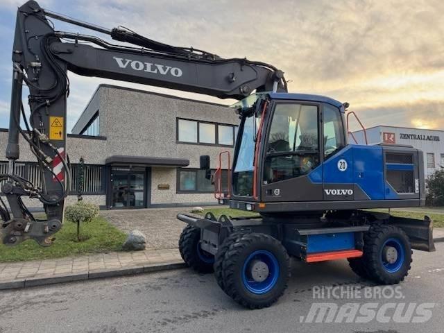 Volvo EW 180 E Excavatoare cu roti