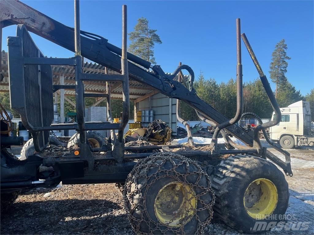 Timberjack 810B Transportoare