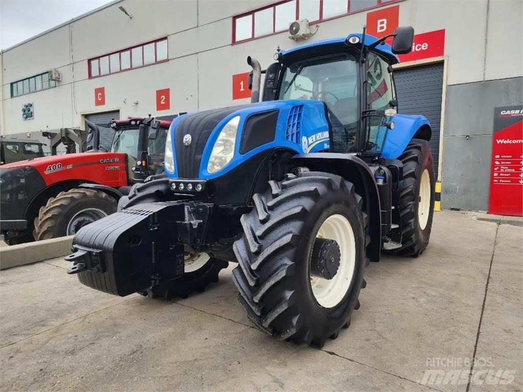 New Holland T8.300 Tractoare