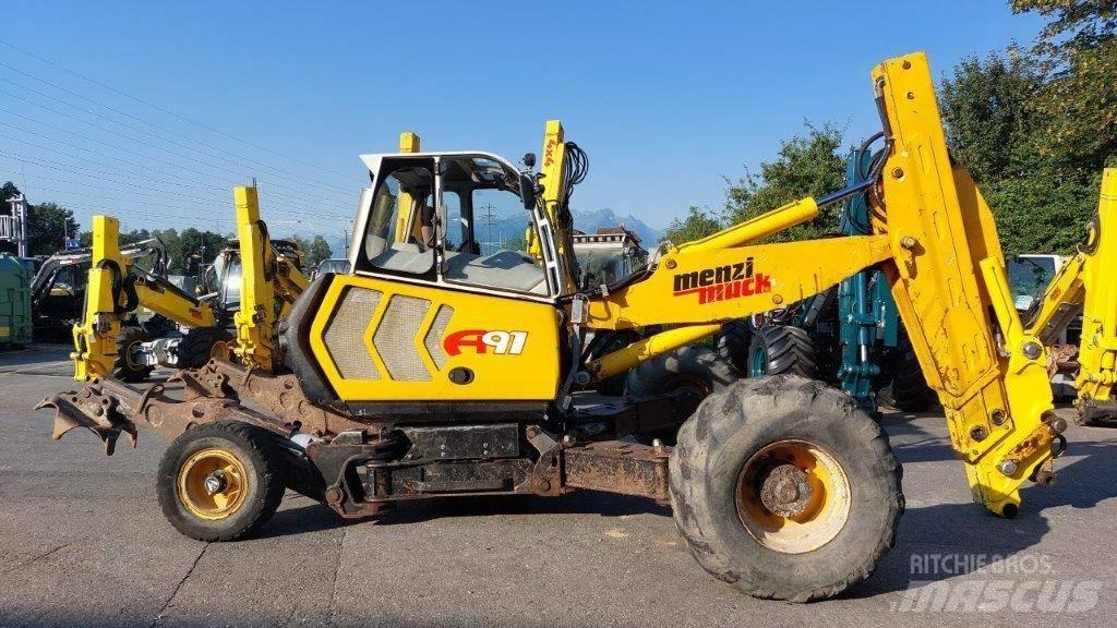 Menzi Muck A91 Mobil Excavatoare cu roti