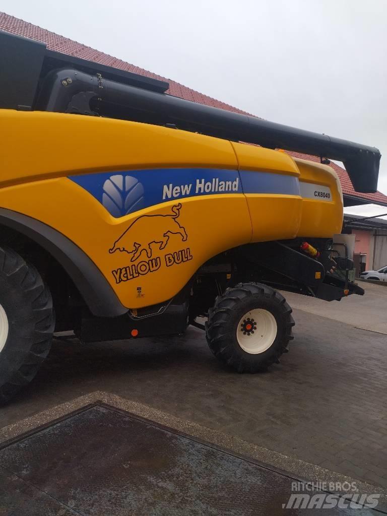 New Holland CX 8040 Combine de secerat