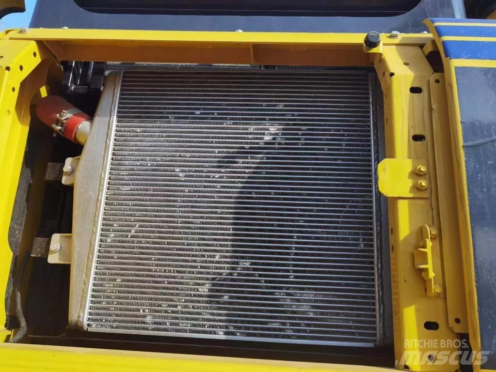 Komatsu PC 450-8 Excavatoare pe șenile
