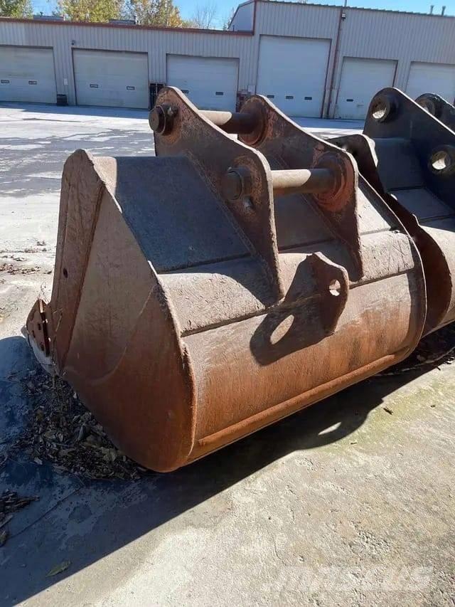 Komatsu PC 400 Excavatoare pe șenile
