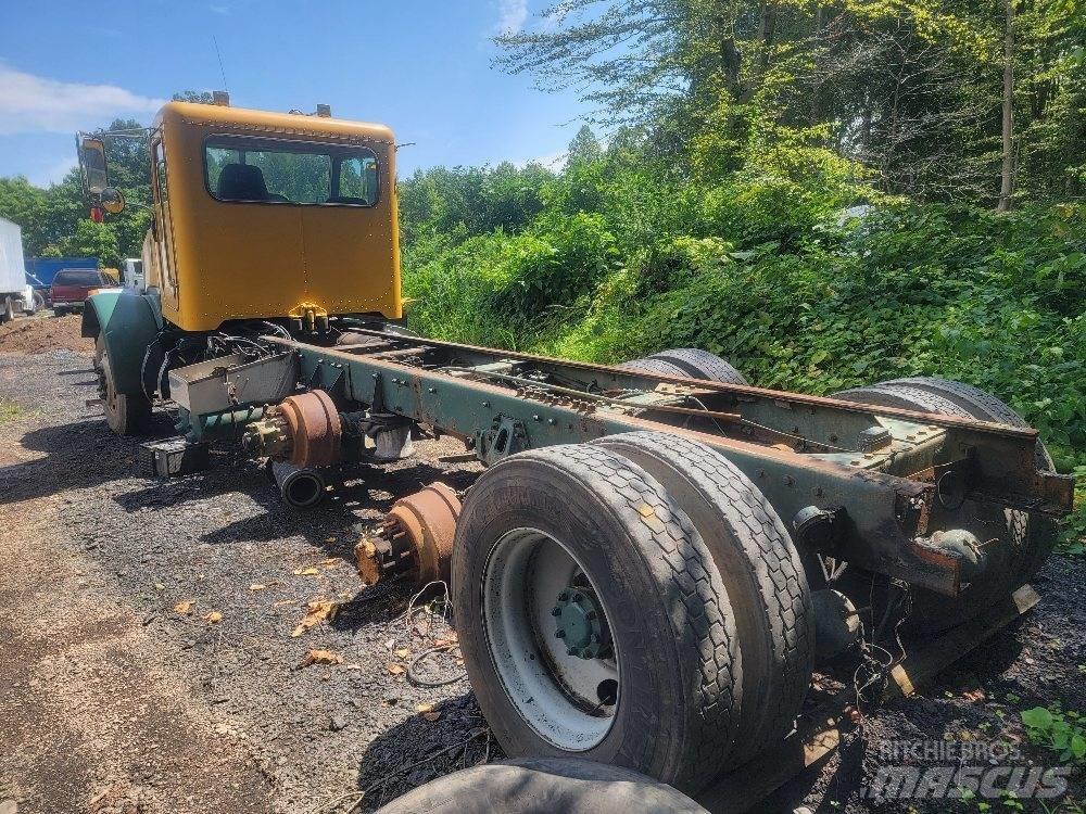 Peterbilt 357 Autobasculanta
