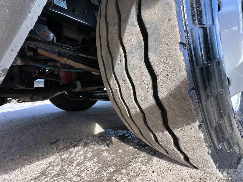 Mack LEU 613 Camion de deseuri