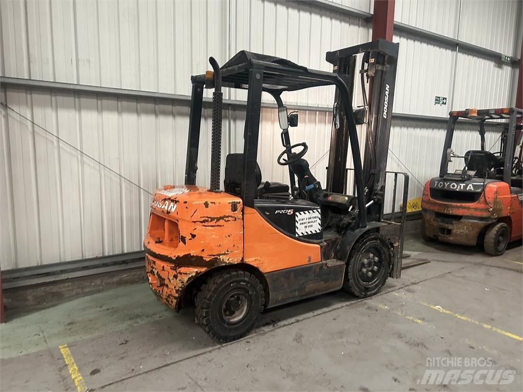 Doosan D25S-5 Stivuitor diesel