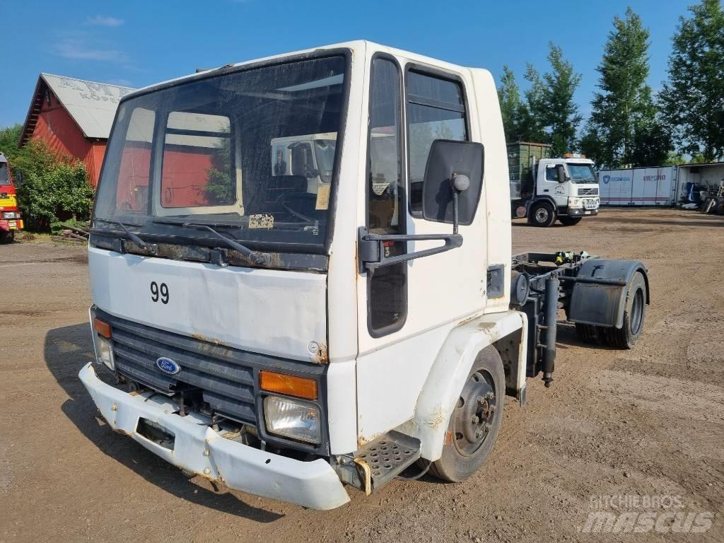 Ford CARGO 0713 Altele
