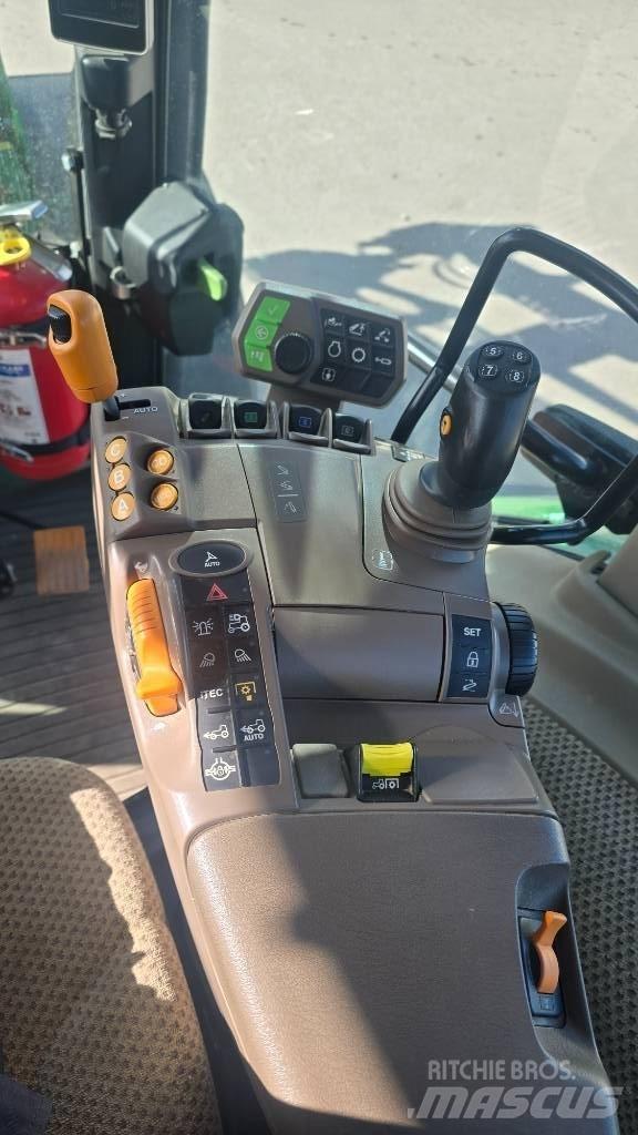 John Deere 5125R Tractoare