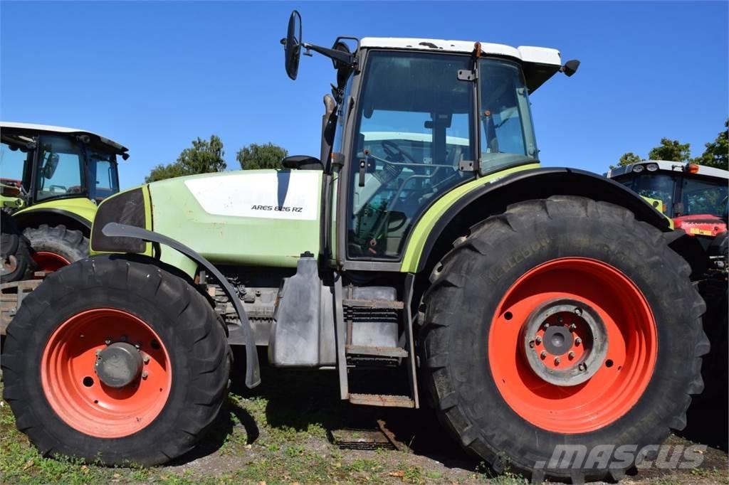 CLAAS Ares 826 RZ Tractoare