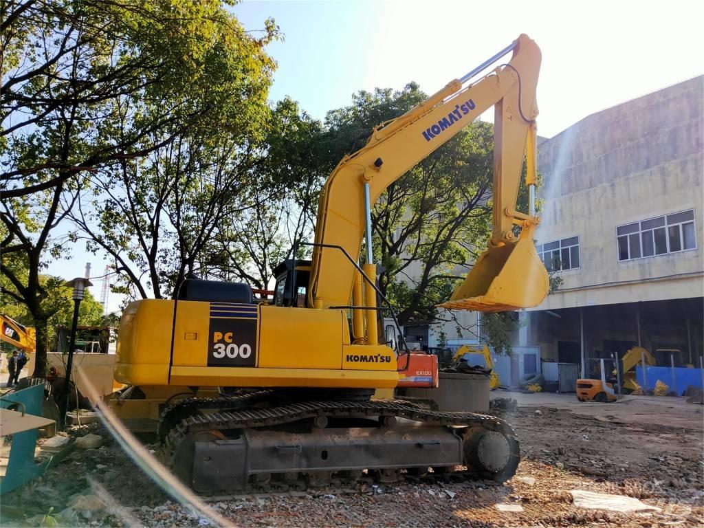 Komatsu PC 300-7 Excavatoare pe șenile
