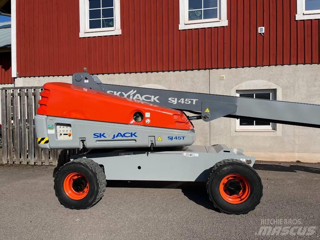 SkyJack SJ 45 T Nacele cu brat telescopic